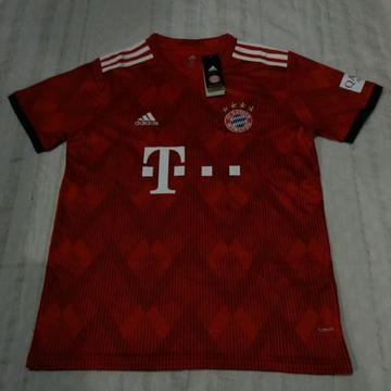 Camisa do Bayern München 2018 /Times