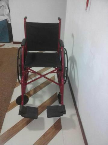 Cadeira de rodas regulável nova