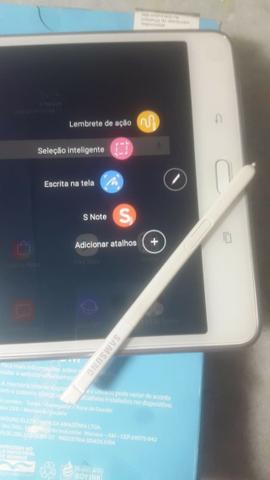 Tablet Samsung com caneta, tela 8 polegadas, função celular 4G, 16GB, ram 2GB