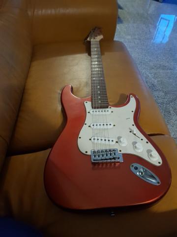 Guitarra Memphis Vermelha