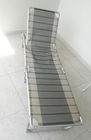 Espreguiçadeira Dobrável em Aluminio Inox Cinza (BARBaDA!) - Cadeira Praia SOL