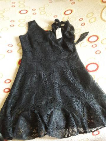 Vestido de renda sem uso preto