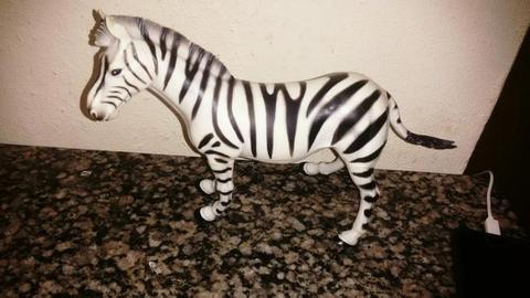 Linda zebra de brinquedo peça original