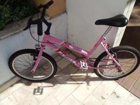 Bicicleta feminina aro 16 linda> dinheiro, celular, note, ou televisão, troco!
