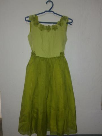 Vestido infantil usado uma vez só - 3 a 6 anos - só 60 reais !! 983508127