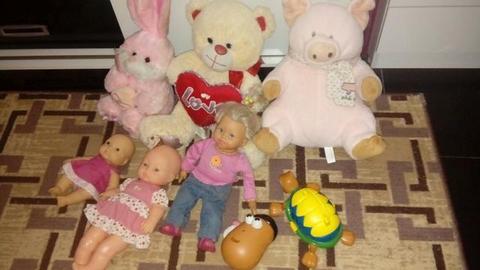 Pelucias e bonecas, little mommy e outros