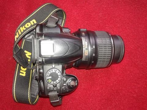 Câmera Nikon D3100 em Perfeito Estado e Acessórios