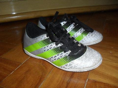 Tênis chuteira infantil Adidas original tamanho 26