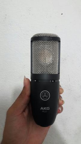 Microfone condensador akg p 220