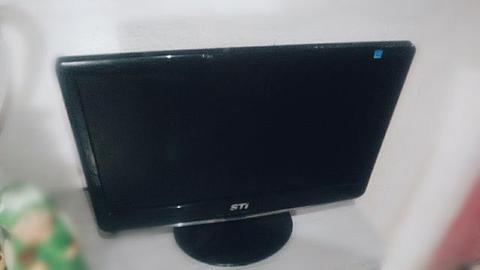 Tela/Monitor 18,5 Polegadas para Computador. STI