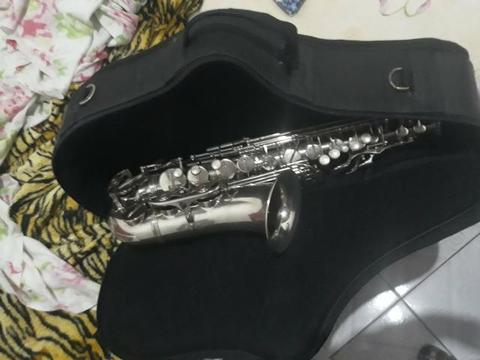 Troco em um sax tenor