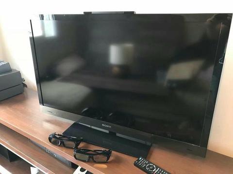 Tv sony bravia 40 polegadas com 2 óculos 3d