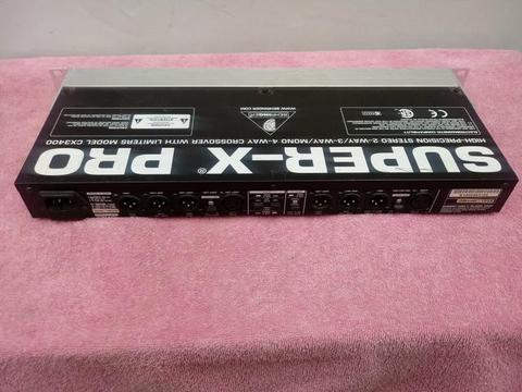Behringer super x pro cx 3400 estado de novo