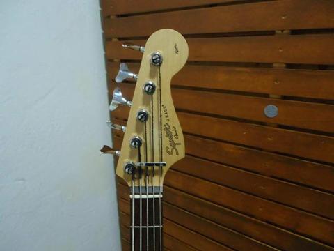 Contrabaixo Fender Squier Jazz Bass 5 Cordas