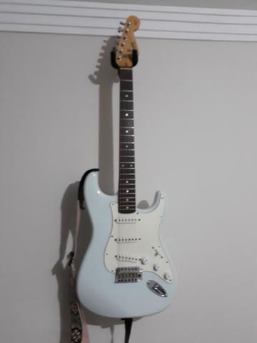 Guitarra Squier Fender