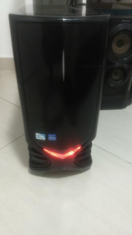 Computador PC Gamer com placa de vídeo