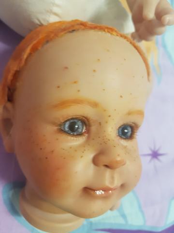 Boneca Adora Doll para conserto