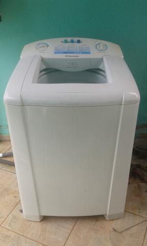 Máquina de lavar roupas Electrolux Turbo Limpeza LT 12