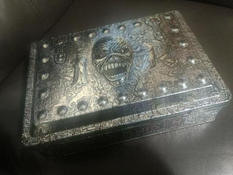 Box cd Iron Maiden Eddie Archives