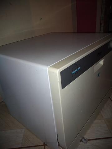Máquina de lavar louça semi nova