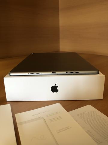 Apple iPad Pro 10,5 pol., 64 GB Wi-Fi Space Gray (ainda com garantia) + smart case