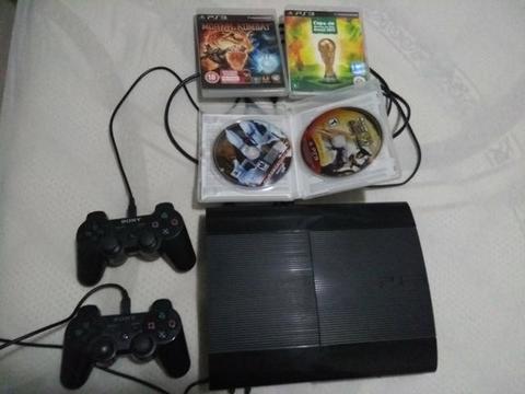 PS3 500gb + 4 jogos