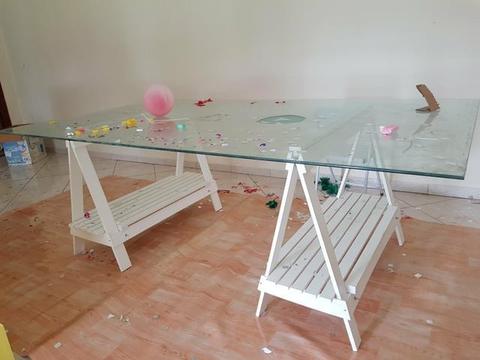 Mesa de vidro festas