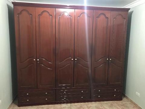 Guarda roupas + cama casal - cor mogno