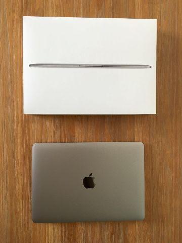 Macbook sem detalhes ou defeito