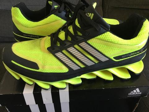 Tênis Adidas Springblade 41 usado 3x estado de novo