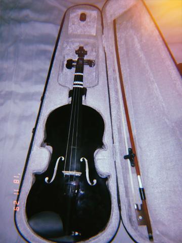 Vendo ou troco violino completo 1 mes de uso
