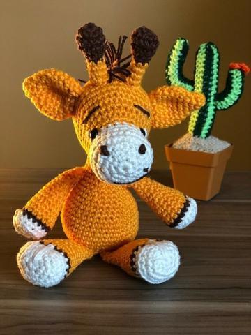 Girafinha Gika - em crochê - Amigurumi
