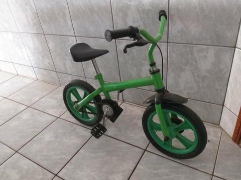 Bicicleta pequena infantil