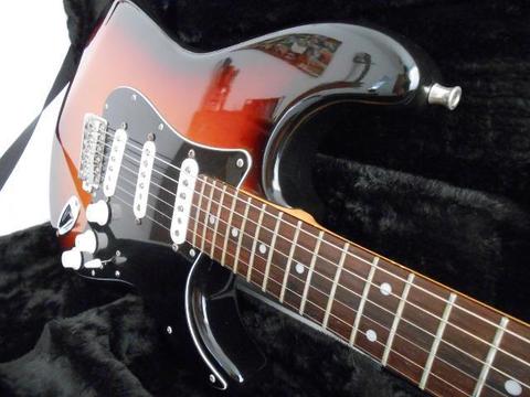 Guitarra Stratocaster Tagima 635 2002 Brazil Sunburst Antiga c/ Set Fender 57/62 Impecável