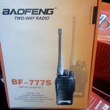 Rádio Comunicador HT Walk Talk Baofeng