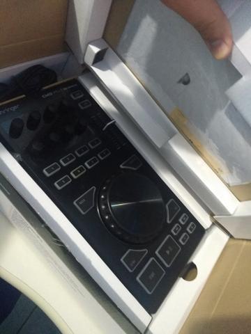 Controladora USB Behringer