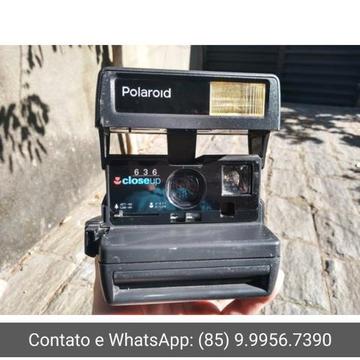 Camera antiga Polaroid modelo CloseUp 636