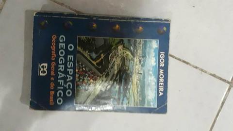 Vendo este livro de Geografia Geral do Brasil