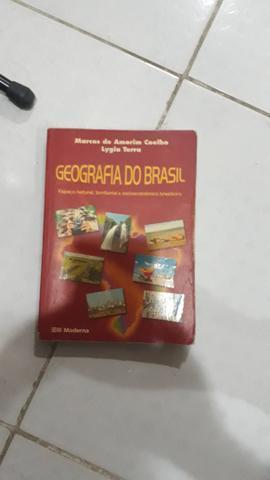 Vendo livro de Geografia do Brasil da editora moderna