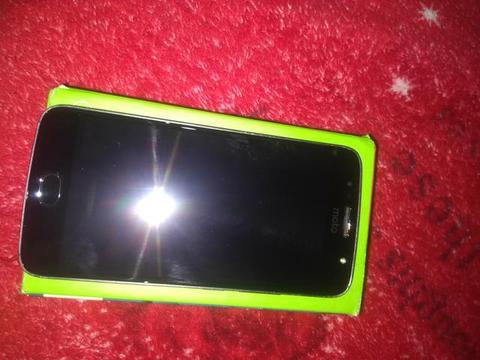 Vendo moto g5 2018 ou troco