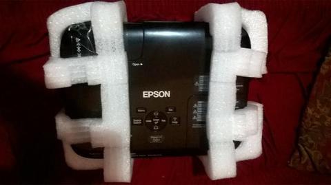 Projetor Epson Powerlite S8+ Super conservado