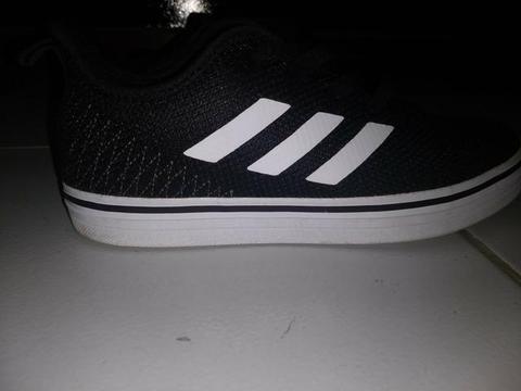 Tênis Adidas Defy (Exclusivo)