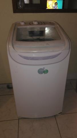 Máquina de lavar para retirar peças