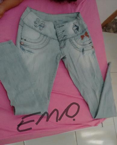 Varias calças jeans semi novas
