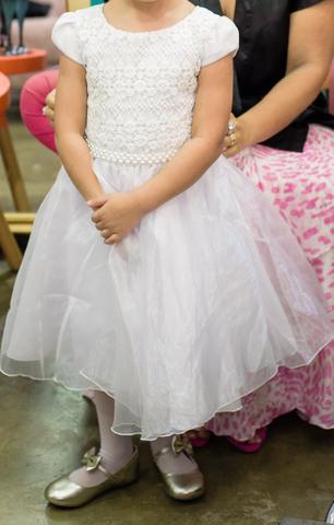 Vestido infantil daminha ou batizado 6 anos