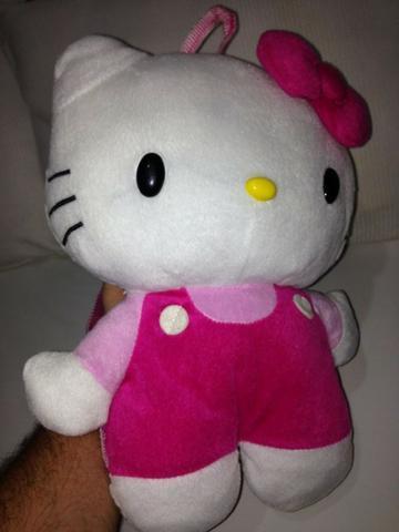 Hello Kitty Mochila original usada bom estado R$90
