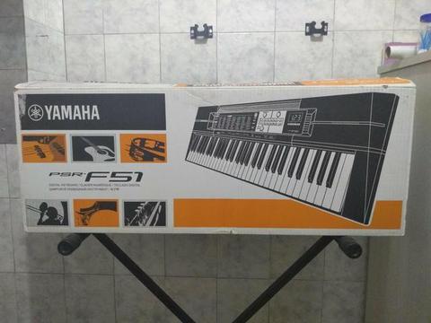 Kit teclado Yamaha F51 + Suporte x +Fonte