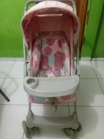 V/T carinho para bebê semi novo