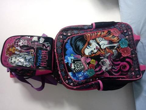 Mochila + Lancheira escolar da Monster High pra vender hoje!!!