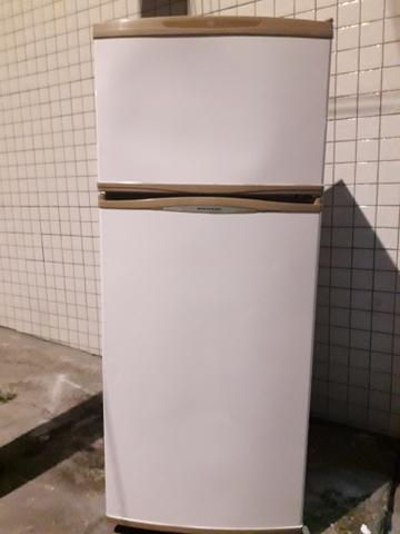 Geladeira Brastemp clean duplex frost free 400 litros